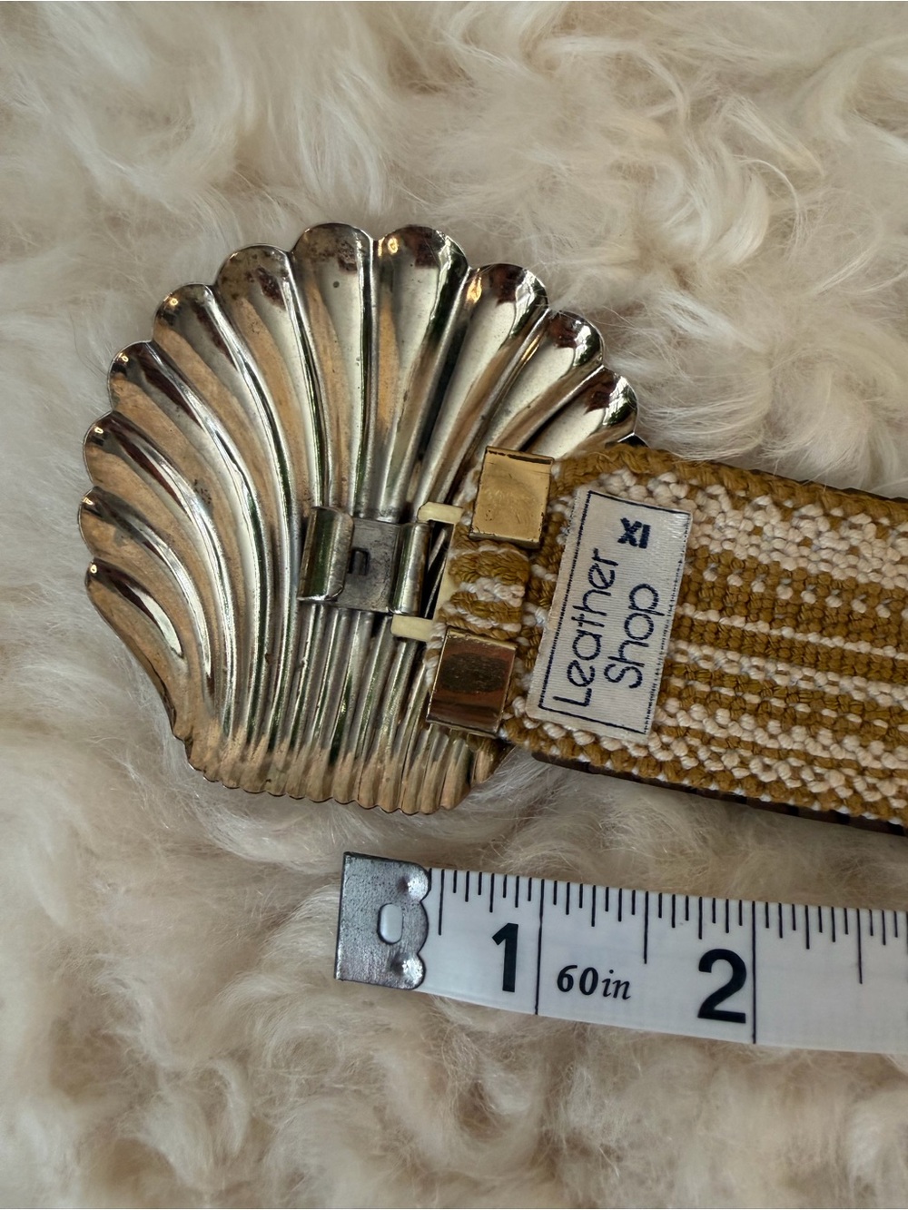 True Vintage Gold Shell Accent Elastic Waist Belt - Picture 2 of 4